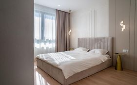 Premium Park Lake Apartment